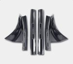 Ốp bậc chân Lynk & Co 06